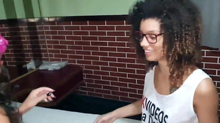 A latina Lua Doidera, de 19 anos, e Jr Doidera transando com Nikke. Esposa gostosa pa