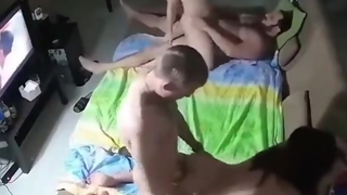 troca de casais entre amigos