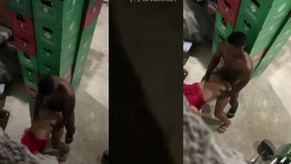 Flagra de sexo no deposito