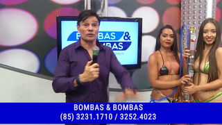 Inacietes ou Tigresas desfilando no João