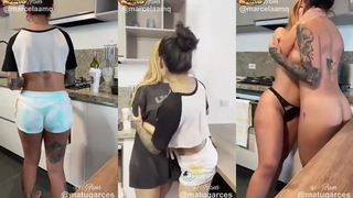 Juju Ferrari e amiga
